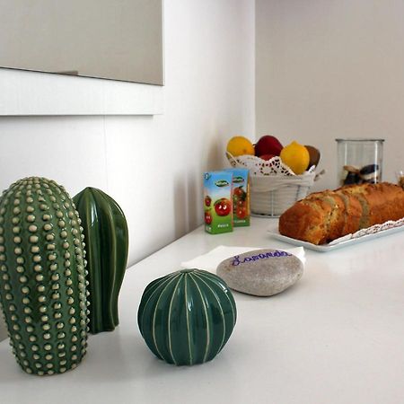 Dimora De Brado Bed & Breakfast Trani Bagian luar foto