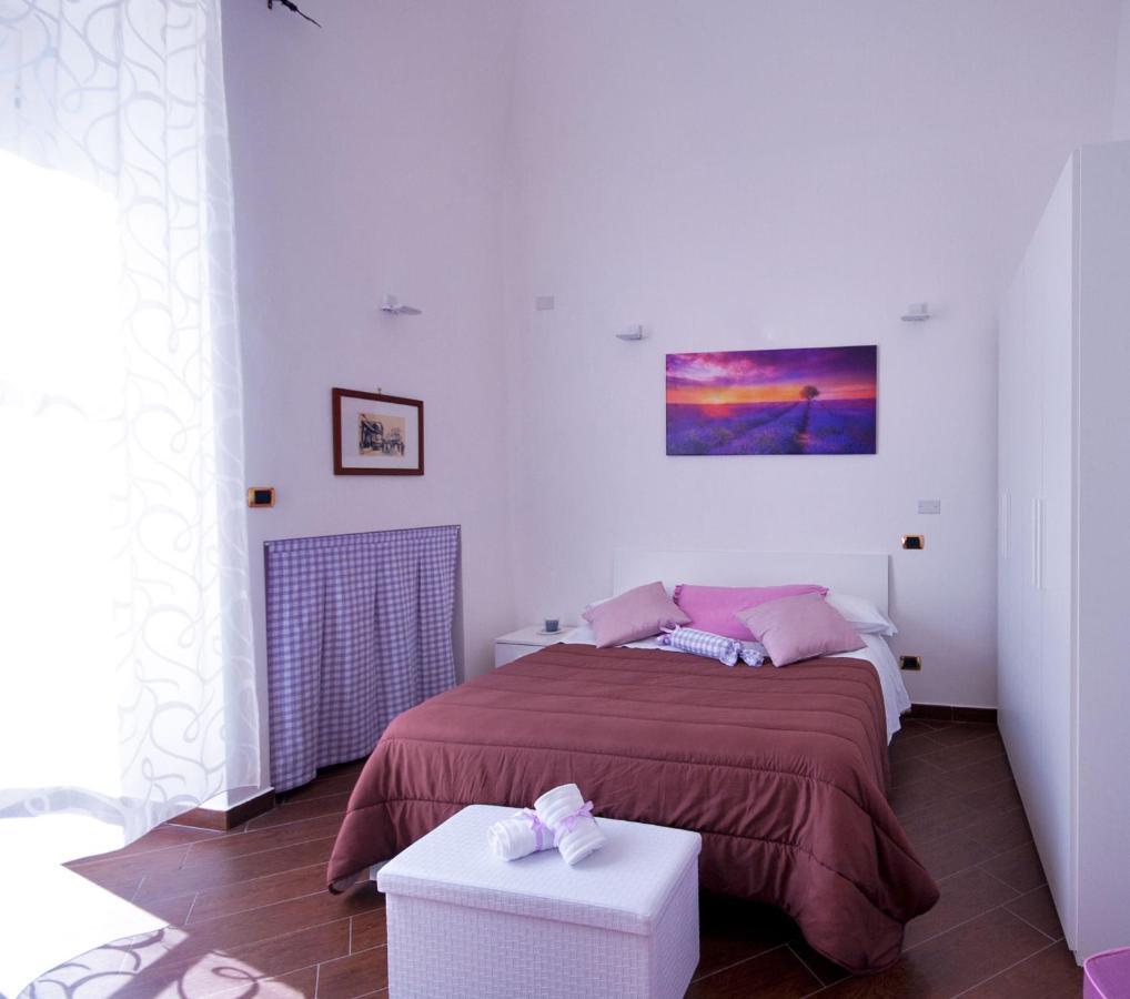 Dimora De Brado Bed & Breakfast Trani Bagian luar foto