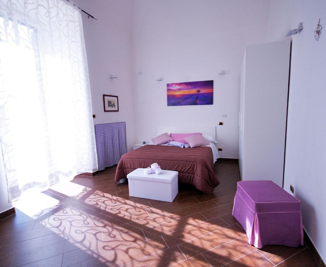 Dimora De Brado Bed & Breakfast Trani Bagian luar foto